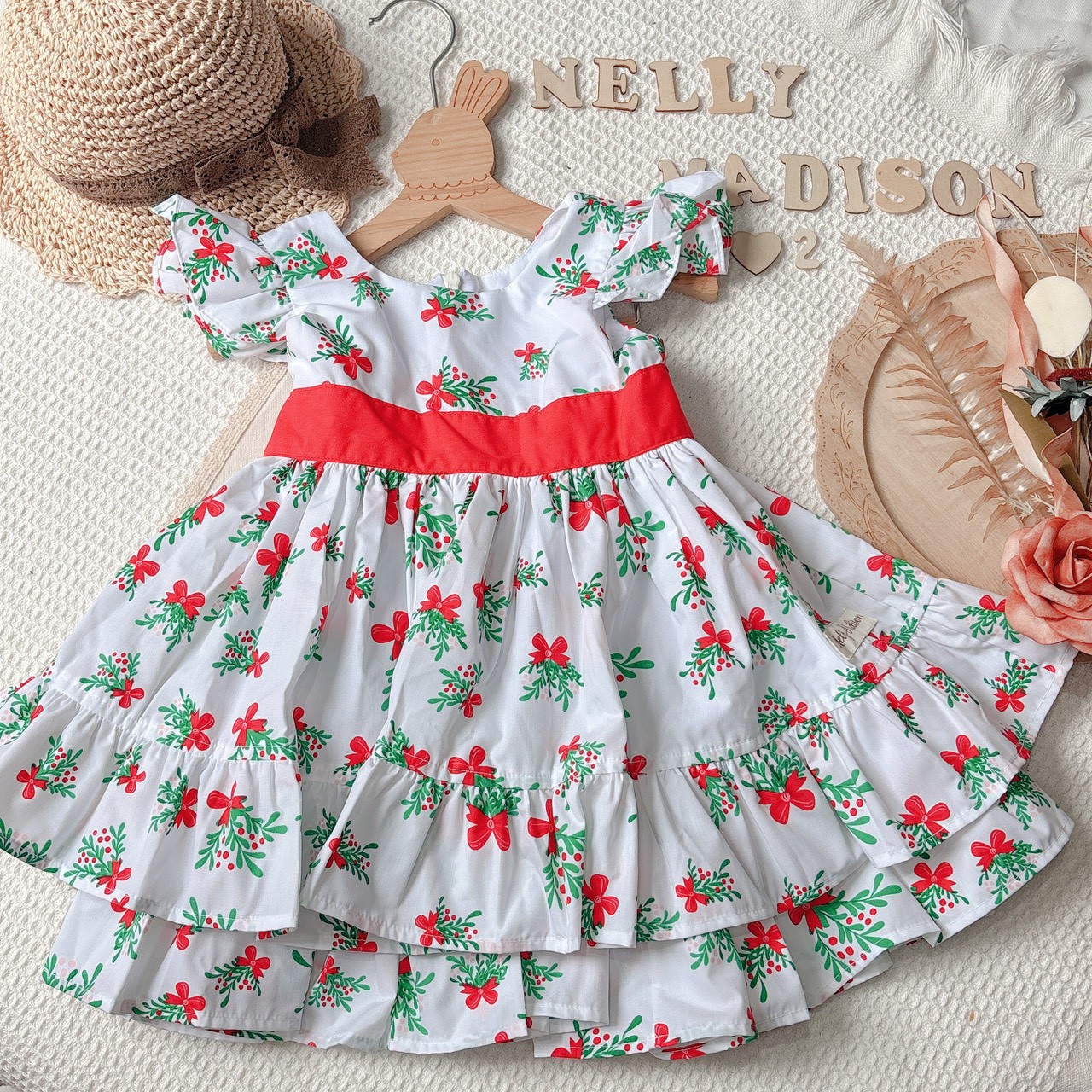 Nelly Madison 全新NM聖誕洋 2T